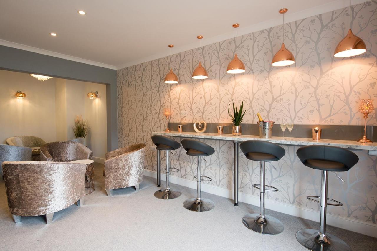 Lakeside Park Hotel & Spa Fishbourne  Exteriör bild