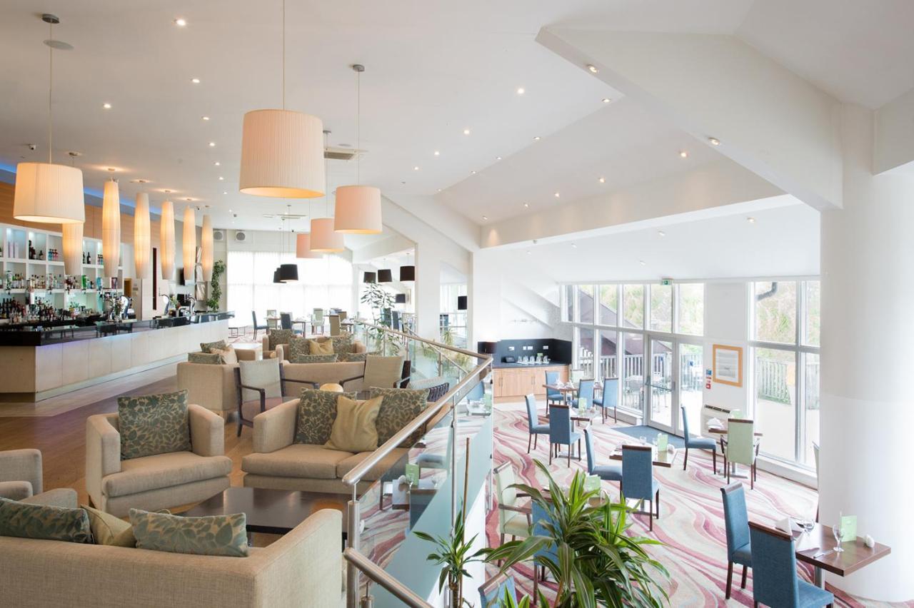 Lakeside Park Hotel & Spa Fishbourne  Exteriör bild