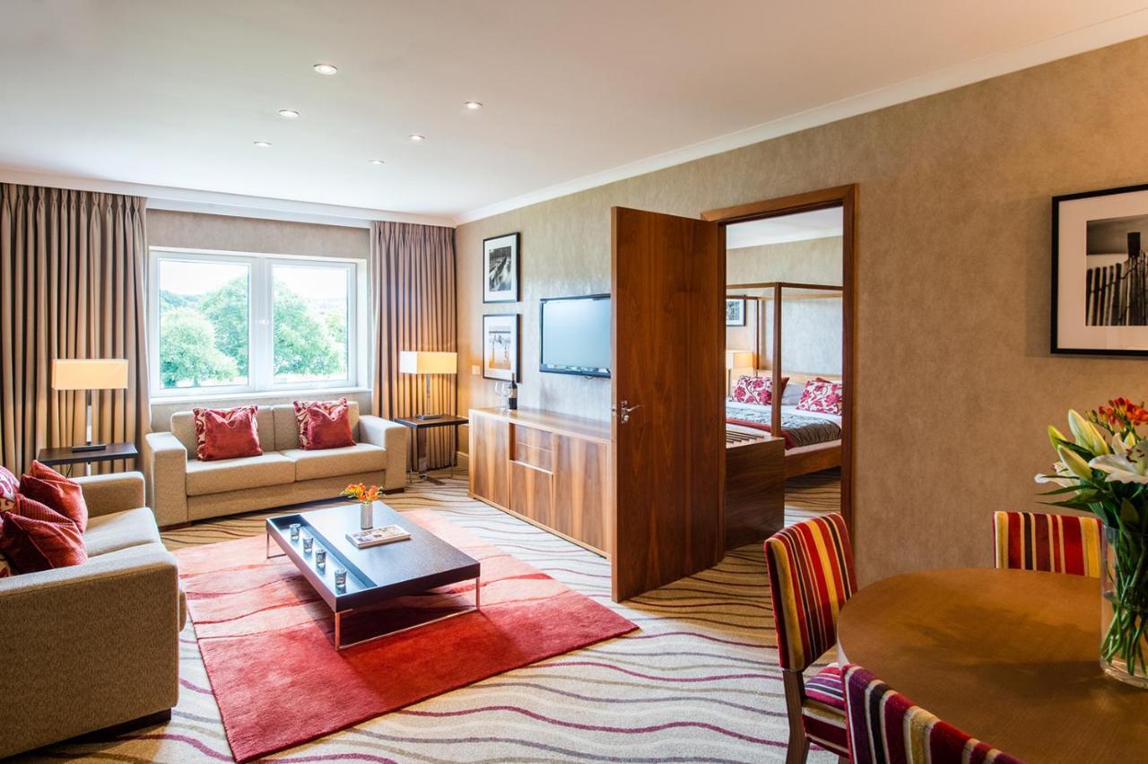 Lakeside Park Hotel & Spa Fishbourne  Exteriör bild