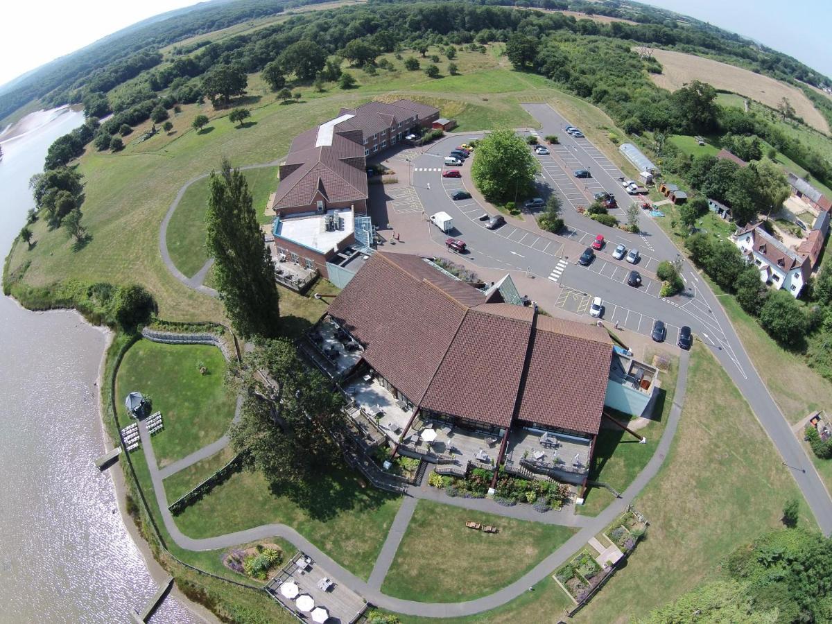 Lakeside Park Hotel & Spa Fishbourne  Exteriör bild